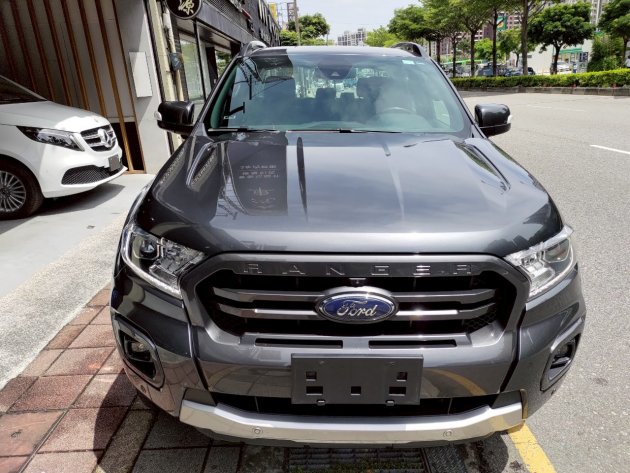 2020 FORD Ranger  灰色 2.0L Bi-Turbo 柴油四缸雙渦輪＋10速手自排 3