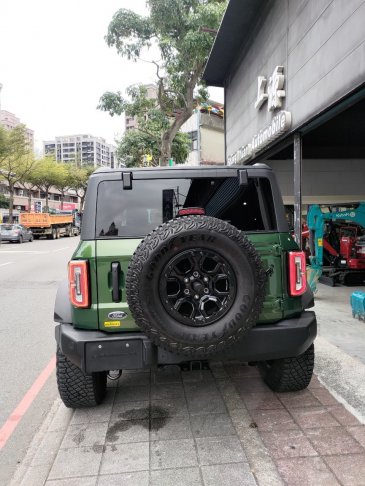 Bronco® Wildtrak 2.7L 越野傳奇 3