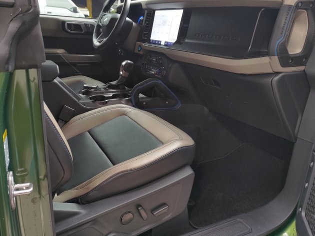 Bronco® Wildtrak 2.7L 越野傳奇 11