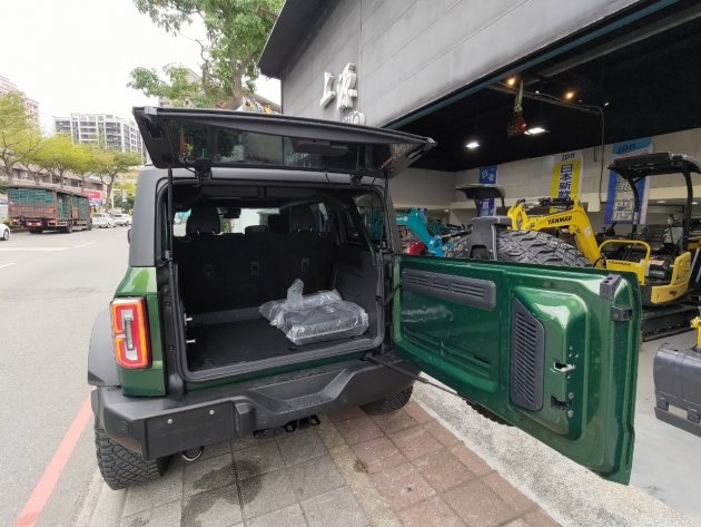 Bronco® Wildtrak 2.7L 越野傳奇 14