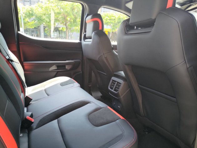 總代理 2025 Ranger Raptor 小猛禽 喜歡請洽店內人員 03-3603185*15 8